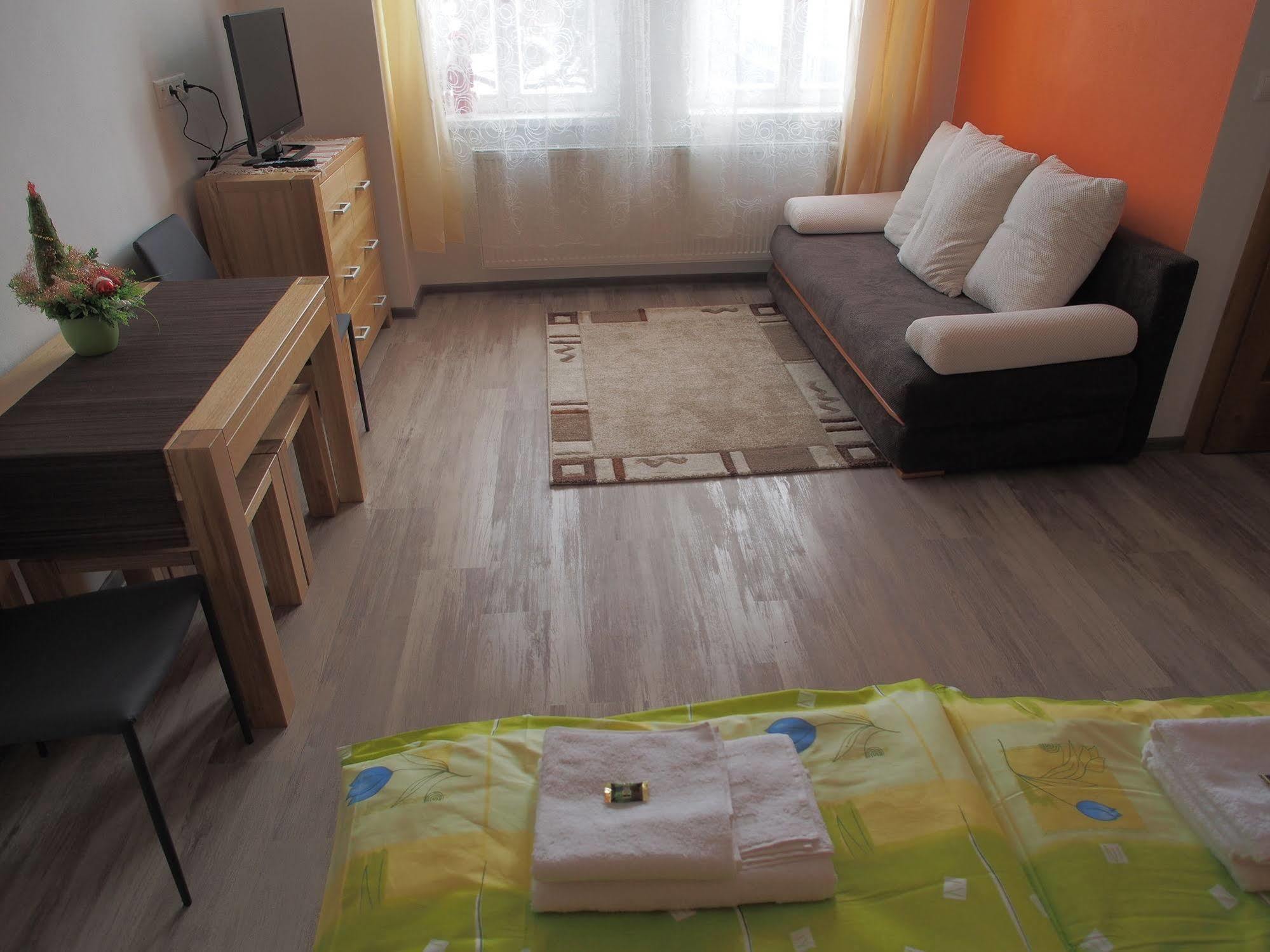 Apartman Helenka Stara Morava Татранска Ломница Экстерьер фото